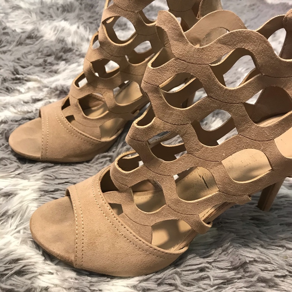 Madeline Stuart heels